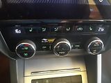 Škoda Octavia 1.6 TDI DSG NAVI APP - náhled 11