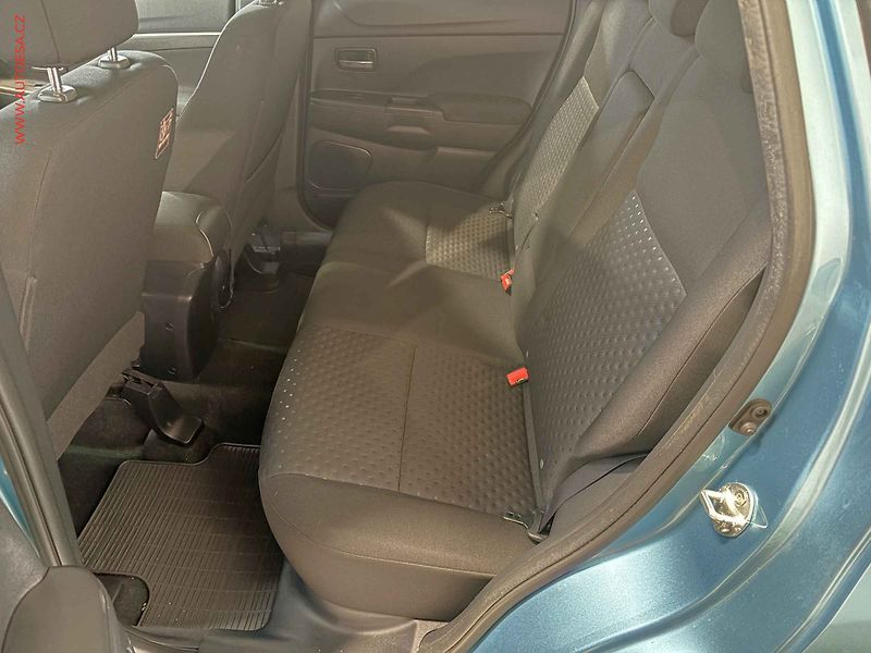 Mitsubishi ASX (2011) 1.8Di-D 4x4, ČR, Xenon - fotka 10 z 14