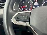 Volkswagen Passat (2023) Business 2.0 TSI 140kW DSG - náhled 24