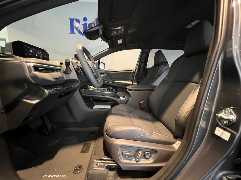 Subaru E-Outback 74.7 kWh AWD Limited - fotka 8 z 16
