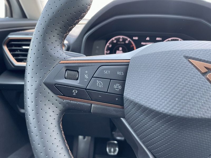 Cupra Formentor (2023) 1.5 TSI,110kW,1.Maj,ČR - fotka 14 z 38