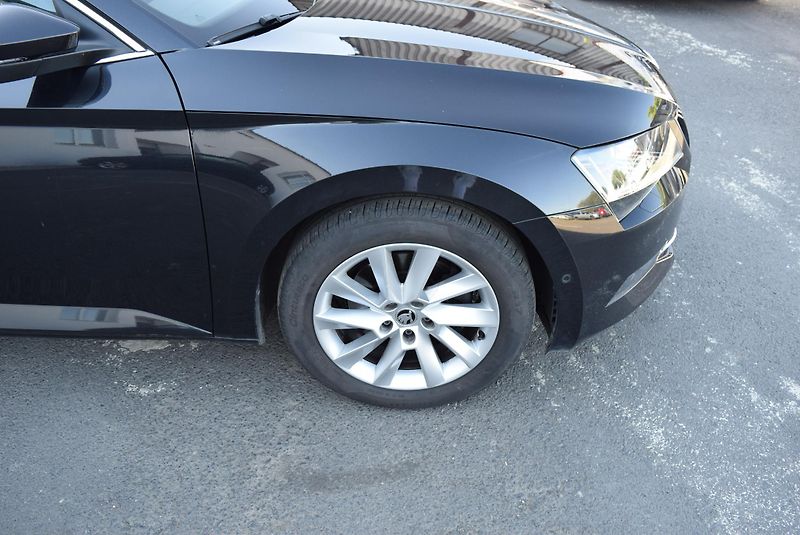 Škoda Superb (2019) 1.5TSI 110kw DSG STYLE PLUS  - fotka 5 z 43