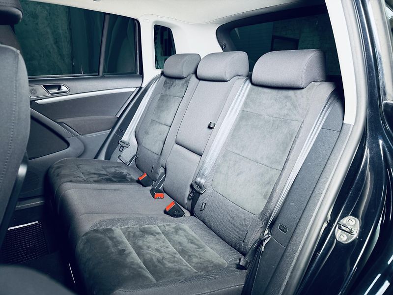 Volkswagen Tiguan (2013) 2.0TDI*4M*KAMERA*DSG* - fotka 30 z 32