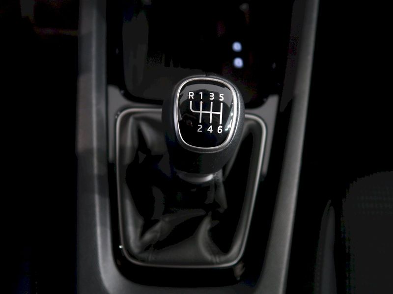 Škoda Octavia (2024) TOP SELECTION 1.5TSI 110KW - fotka 29 z 37