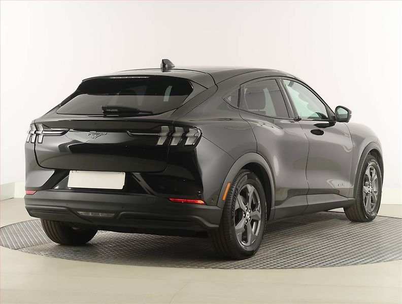 Ford Mustang Mach-E (2021) Standard Range RWD, SoH 95% - fotka 5 z 33