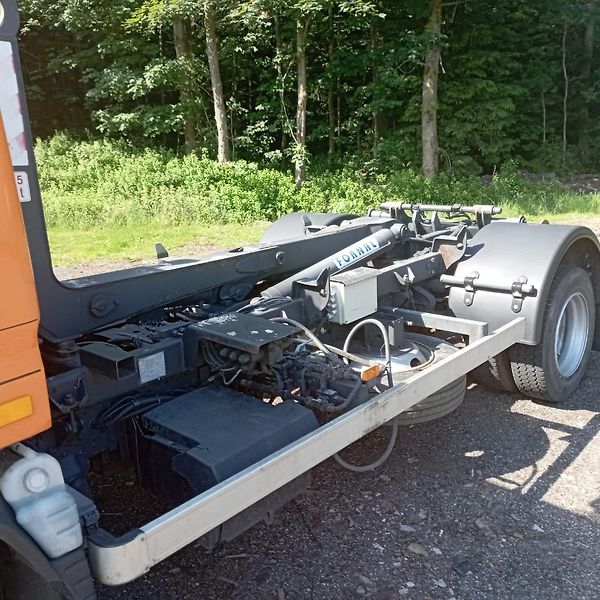 Mitsubishi Canter (2008) Fuso kontejner - fotka 10 z 19