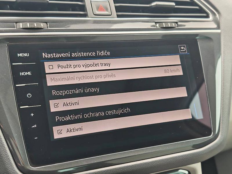 Volkswagen Tiguan R-Line Highline 4Motion DSG 2, - fotka 23 z 30