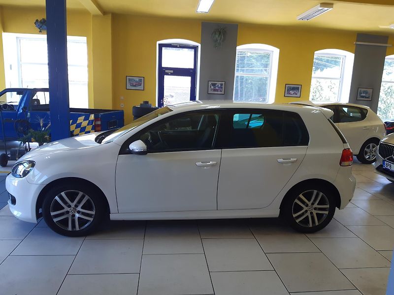 Volkswagen Golf 1.2 TSI 77KW GT-LINE - fotka 4 z 22