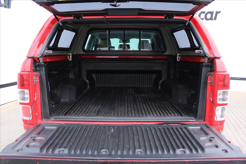 Ford Ranger 3.2 TDCI 147kW LIMITED ČR - fotka 12 z 29