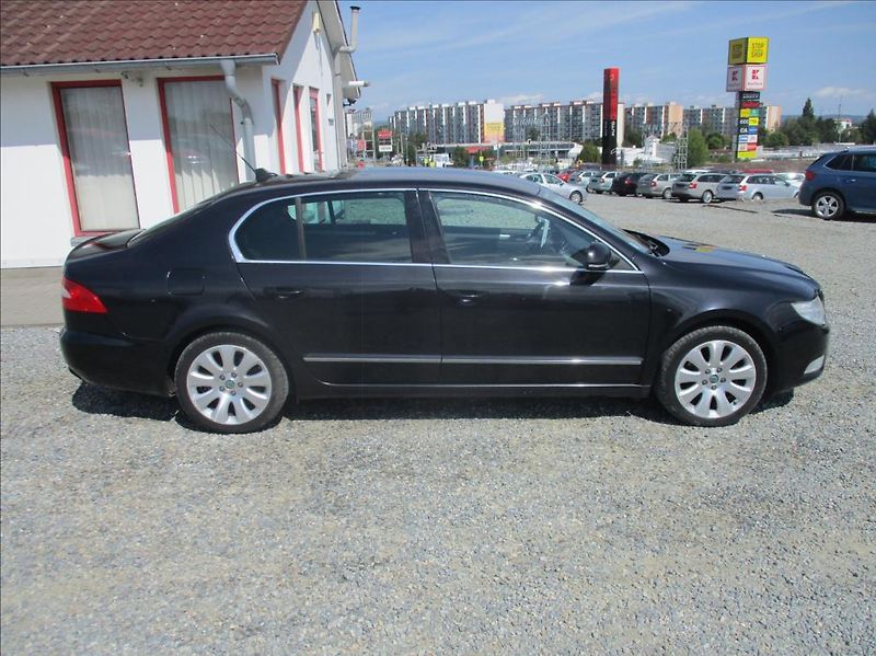 Škoda Superb 2,0 TDi, Eleg.aut,klim s.kn,CZ - fotka 5 z 44