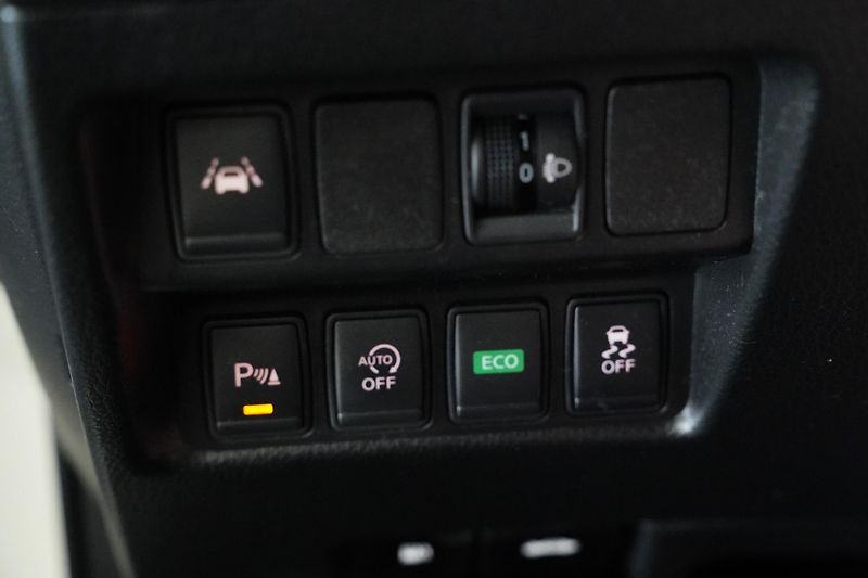 Nissan Qashqai - fotka 14 z 25