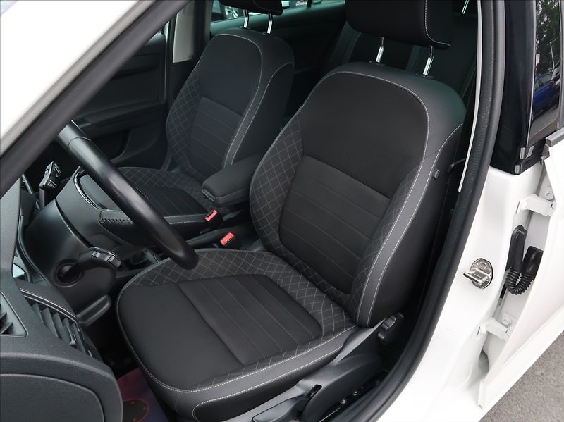 Škoda Fabia 1,0 TSi,70kW,1majČR,serv.k,DPH - fotka 10 z 28