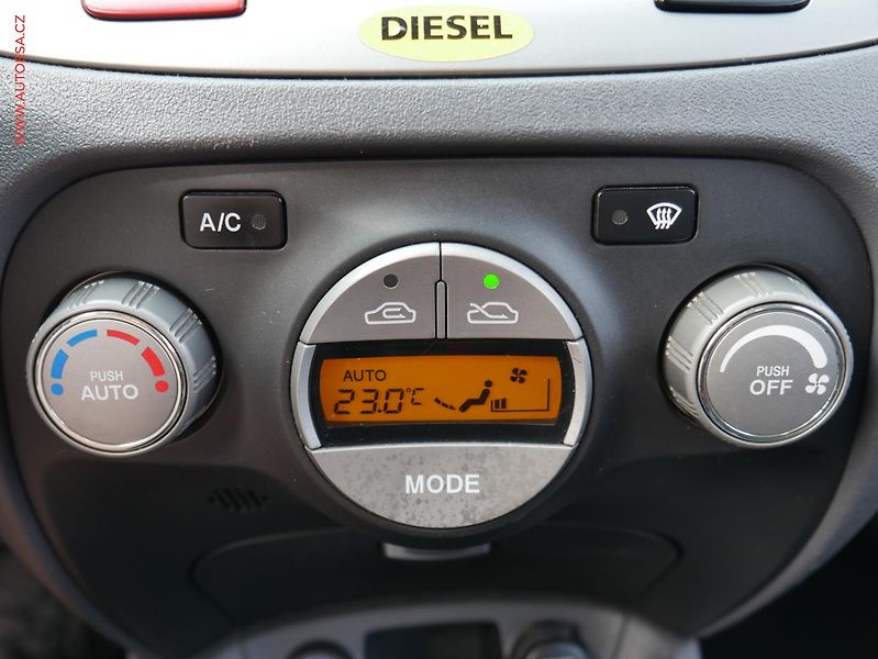 Kia Rio (2005) 1.3i - fotka 13 z 16