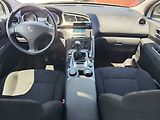 Peugeot 3008 1.6 THP/115kW Premium - náhled 13