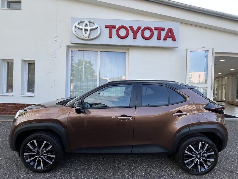 Toyota Yaris Cross 1.5L HEV130 Executive Tech VIP - fotka 4 z 27