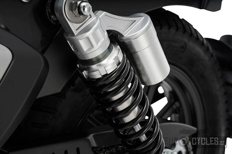 Keeway K-Light 125i (2026) - fotka 11 z 11