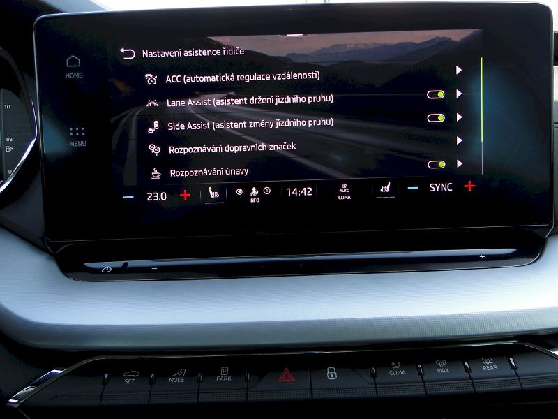 Škoda Octavia (2024) DSG 2.0 TDI / 85 kW / FRESH - fotka 12 z 31