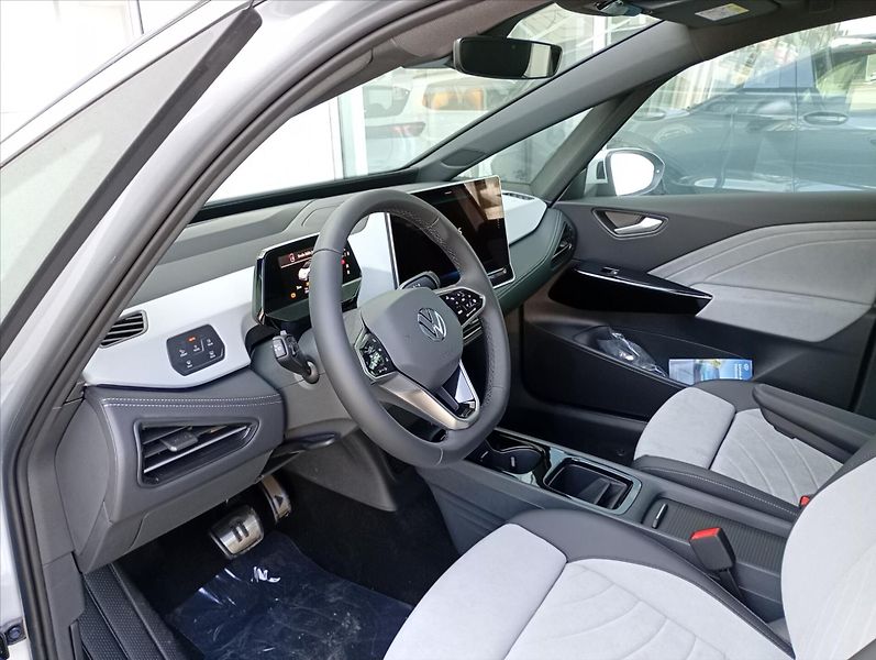 Volkswagen ID.3 (2025) Pro People 150 kW, 59 kWh - fotka 14 z 19