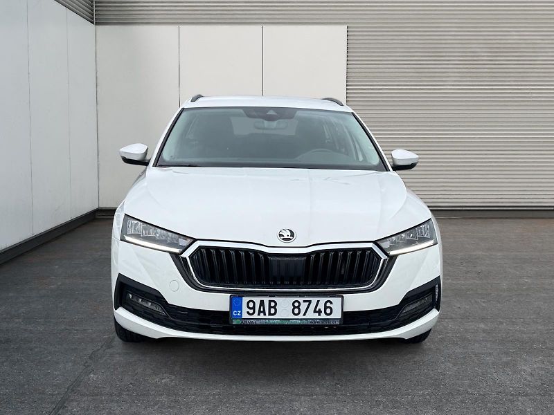 Škoda Octavia (2022) AMBITION 2.0TDI 85kW TAŽNÉ DPH - fotka 2 z 11