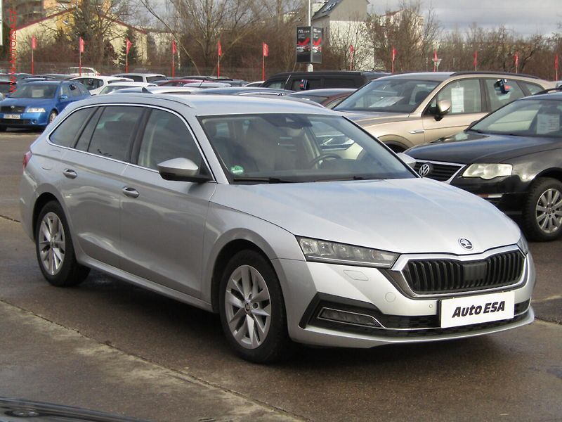 Škoda Octavia (2021) 2.0TDi, Ambition, LED - fotografie inzerátu
