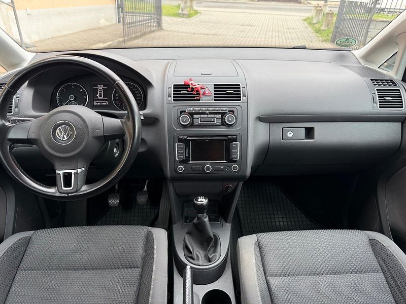Volkswagen Touran (2013) 2.0 TDI CR - Pravidelný servis - fotka 6 z 14