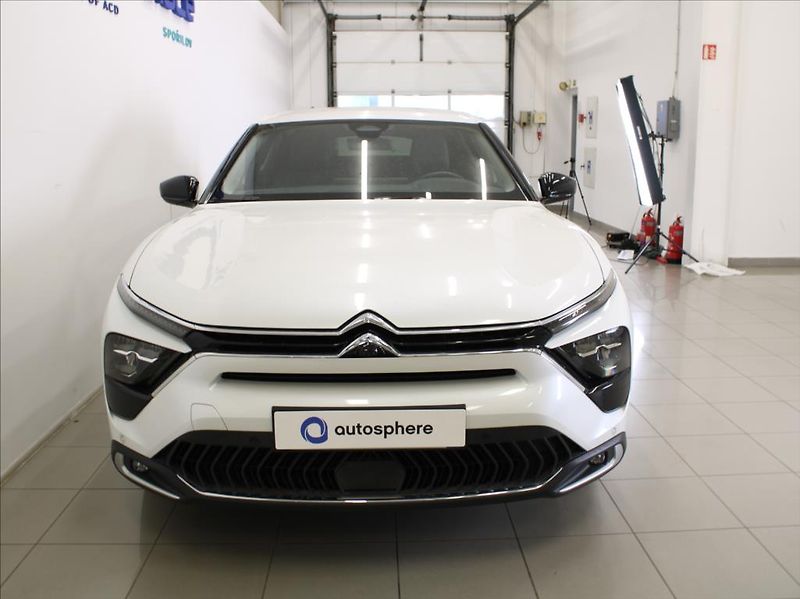 Citroën C5 X 1,6 PHEV 225 Shine PACK 17tkm. - fotka 2 z 17