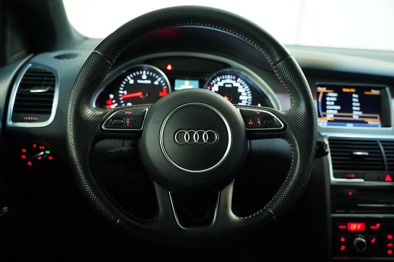 Audi Q7 - fotka 18 z 27
