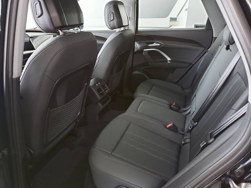 Audi Q5 (2025) S Line 2.0 TFSI quattro (150kW - fotka 8 z 25