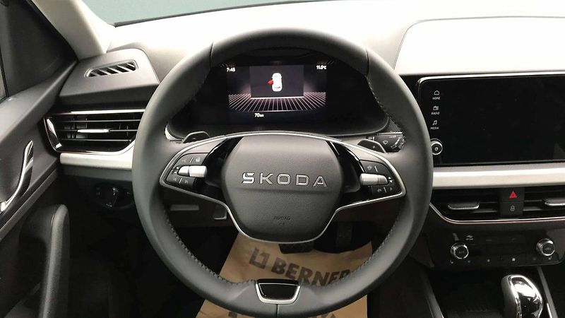 Škoda Kamiq Top Selection 1,0TSI 85kW DSG/ - fotka 15 z 15