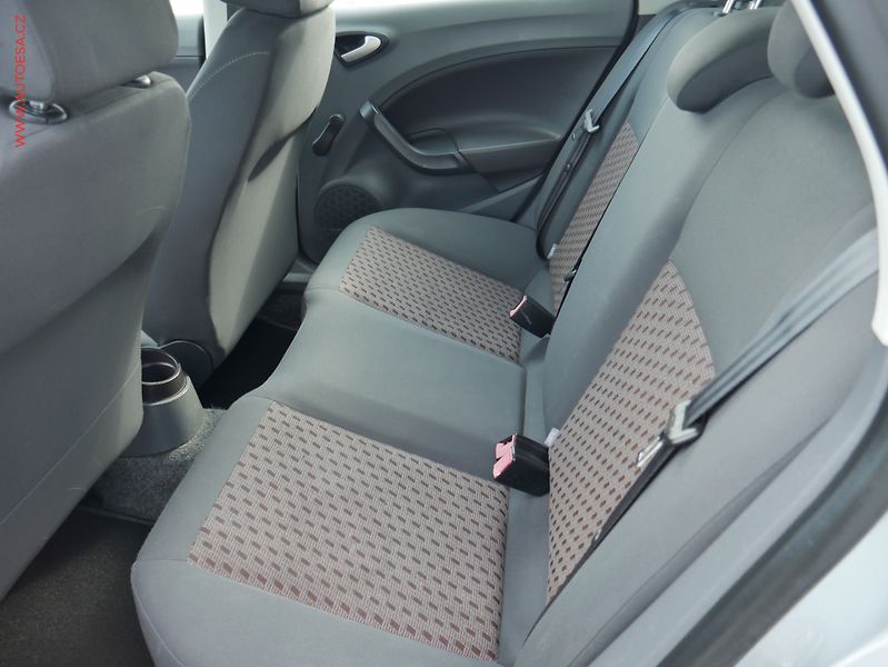 Seat Ibiza (2010) 1.2i, Klima - fotka 10 z 14