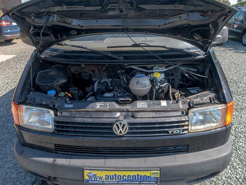 Volkswagen Transporter (2002) 2.5TD 63KW 9sed – 1 MAJITEL - fotka 22 z 27
