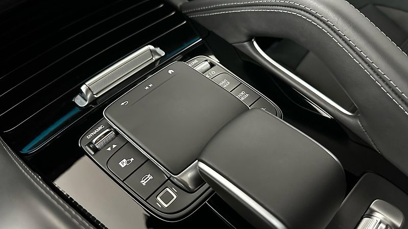 Mercedes-Benz GLE 53 AMG 4 MATIC / TOP STAV - fotka 40 z 65