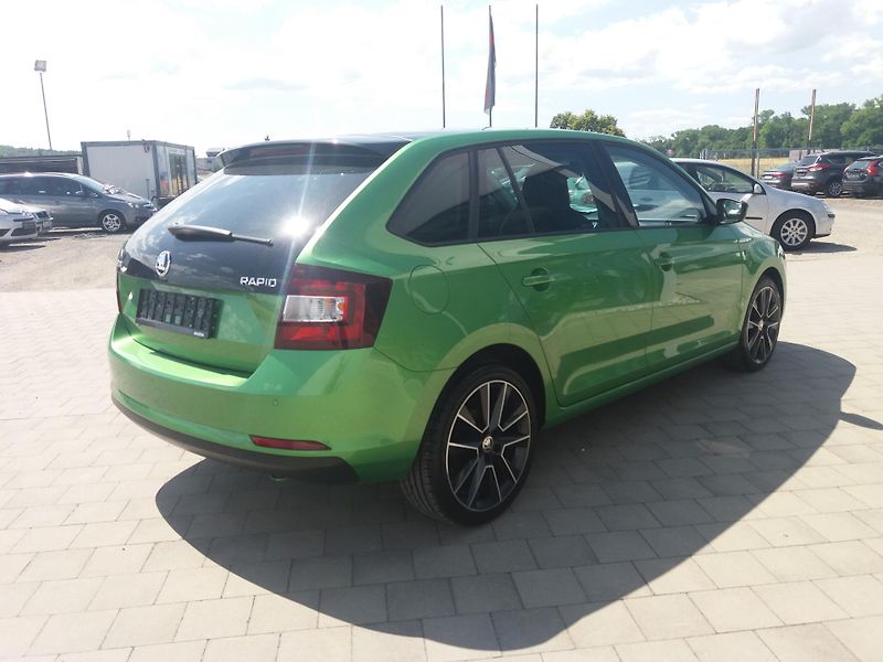 Škoda Rapid 1.4TSi,DSG,XENONY,PANORAMA!! - fotka 5 z 31