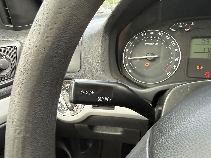 Škoda Octavia 1.6 75kW - fotka 20 z 27