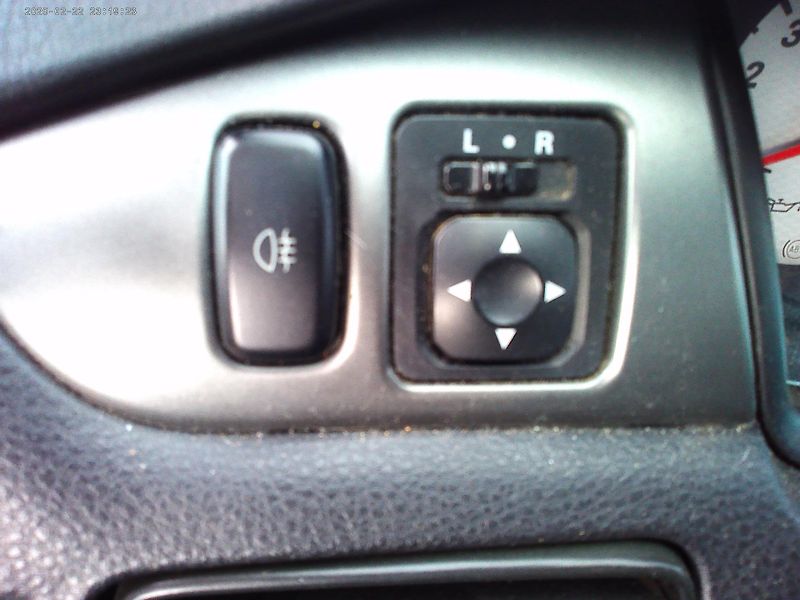 Mitsubishi Lancer 1.6 i, 72 kW, klima, nová STK - fotka 15 z 22