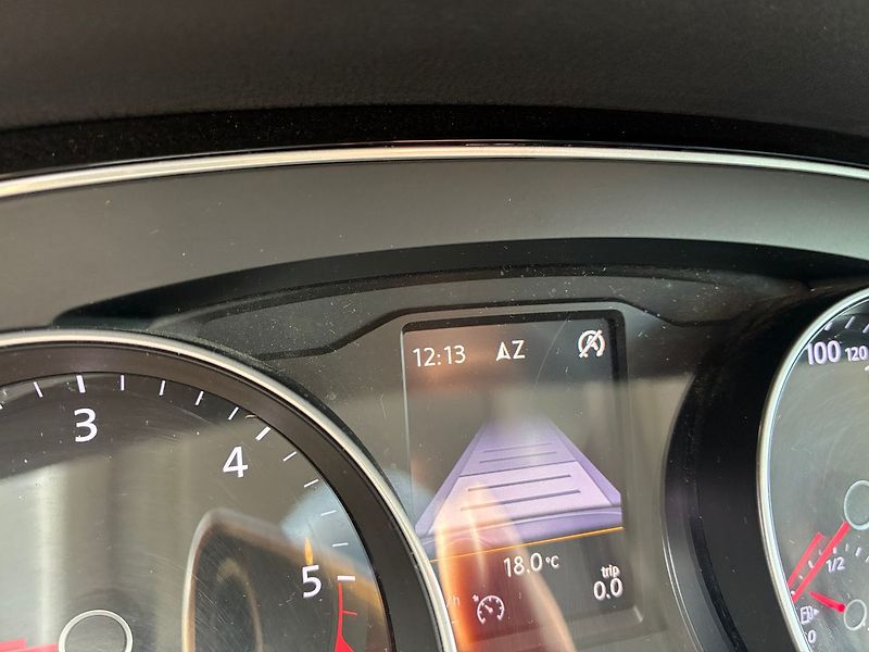 Volkswagen Passat 2.0 TDi 110 kW 4x4 HighLine ČR - fotka 23 z 26