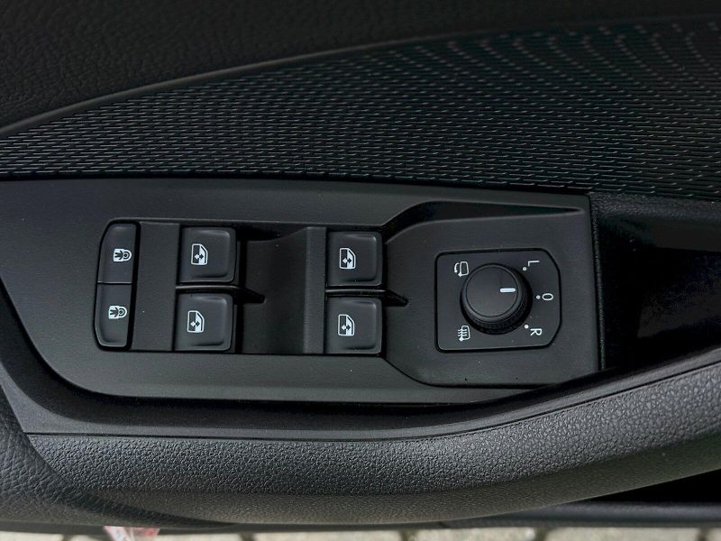 Škoda Octavia (2024) Combi 2.0 TSI 195 kW DSG RS - fotka 8 z 21