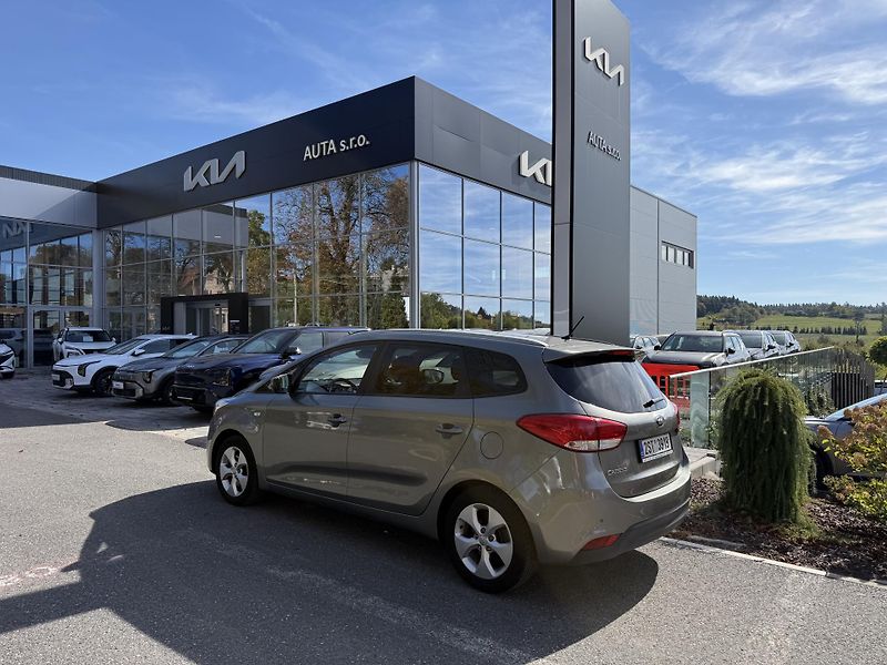 Kia Carens 1.6 GDi 99kw - fotka 8 z 10
