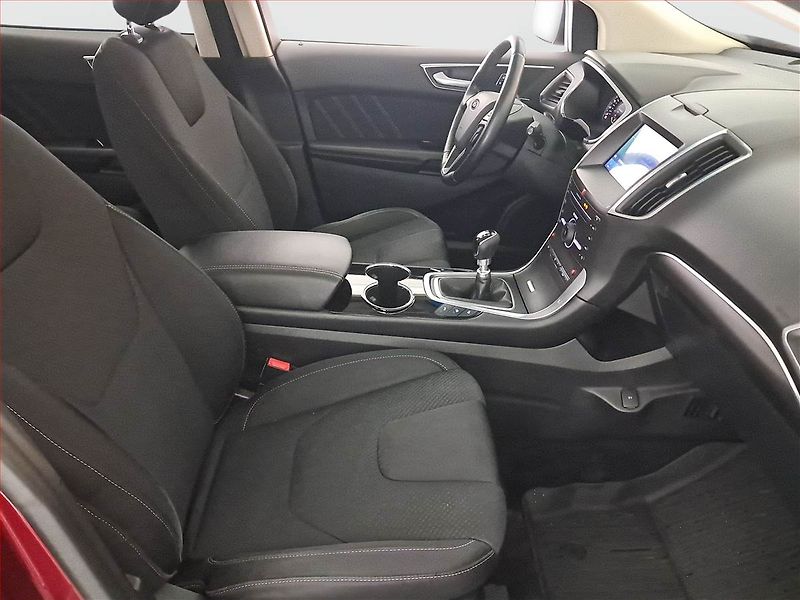 Ford Edge (2016) ST-Line 2.0 TDCI, 4X4, Navi - fotka 9 z 18