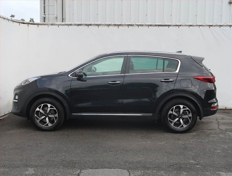 Kia Sportage (2022) Black Edition 1.6 GDI - fotka 3 z 24