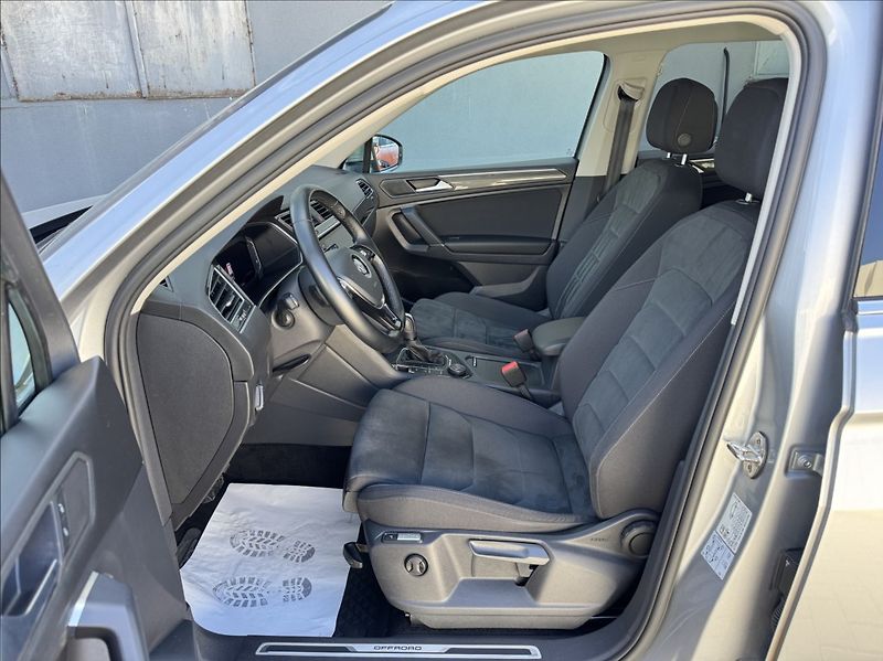 Volkswagen Tiguan Allspace 2,0 TDI DSG 4MOT HIGHLINE ČR - fotka 20 z 50