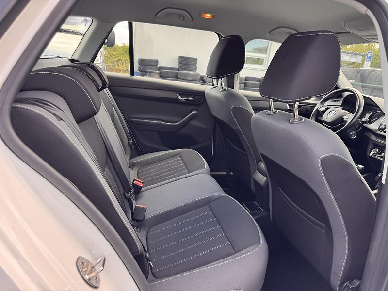 Škoda Fabia III 1.0 TSi,Style,68 tis km - fotka 16 z 18