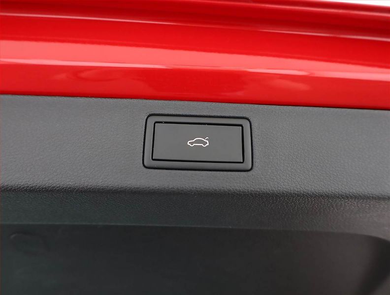 Škoda Kamiq (2023) Monte Carlo 1.0 TSI - fotka 19 z 21