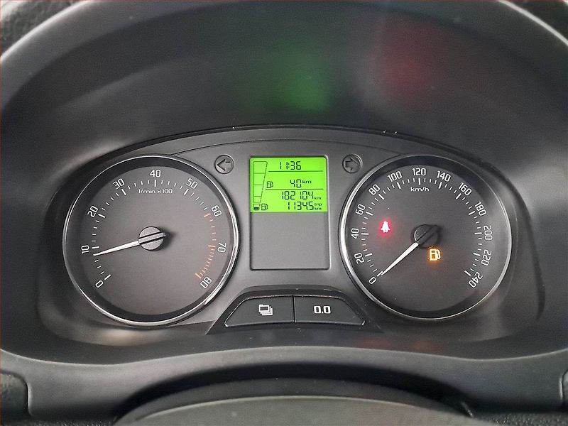 Škoda Fabia (2012) 1.2 TSI, Tempomat - fotka 11 z 16