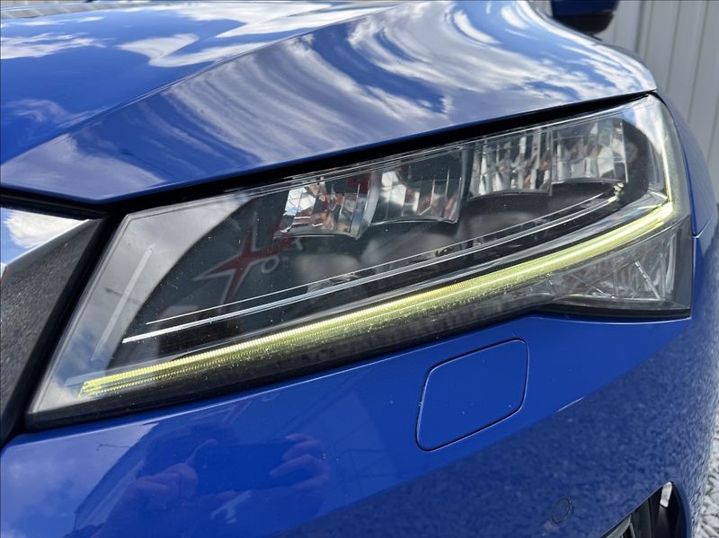 Škoda Superb 2,0 TDI DSG STYLE DPH 1.maj ČR - fotka 9 z 50