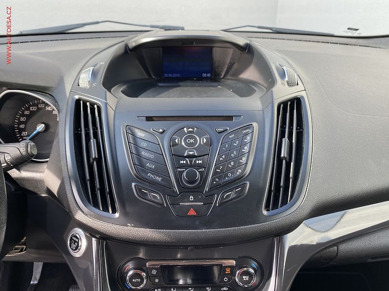 Ford Kuga (2015) 2.0 TDCi, Titanium, navi, TZ - fotka 12 z 16