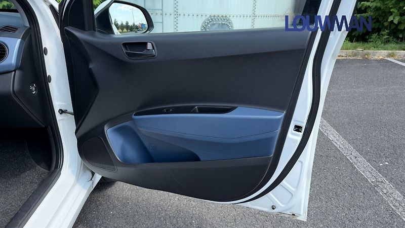 Hyundai i10 1.0 Classic - fotka 15 z 24