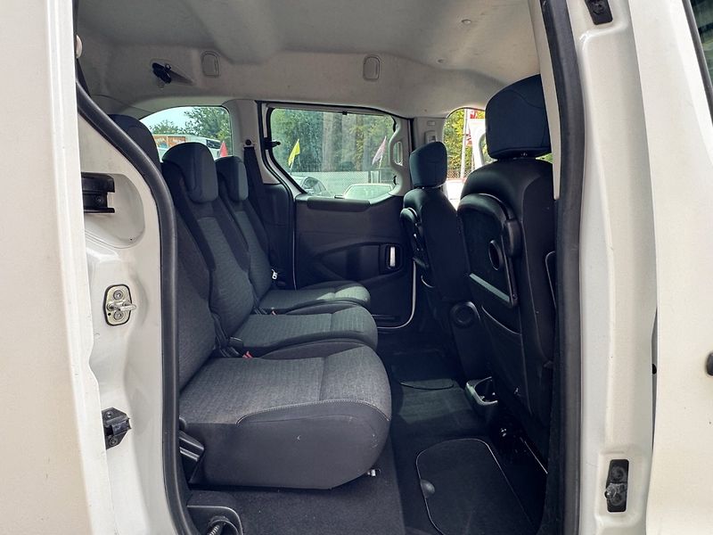 Citroën Berlingo (2015) 1.6 HDi XTR - fotka 11 z 27