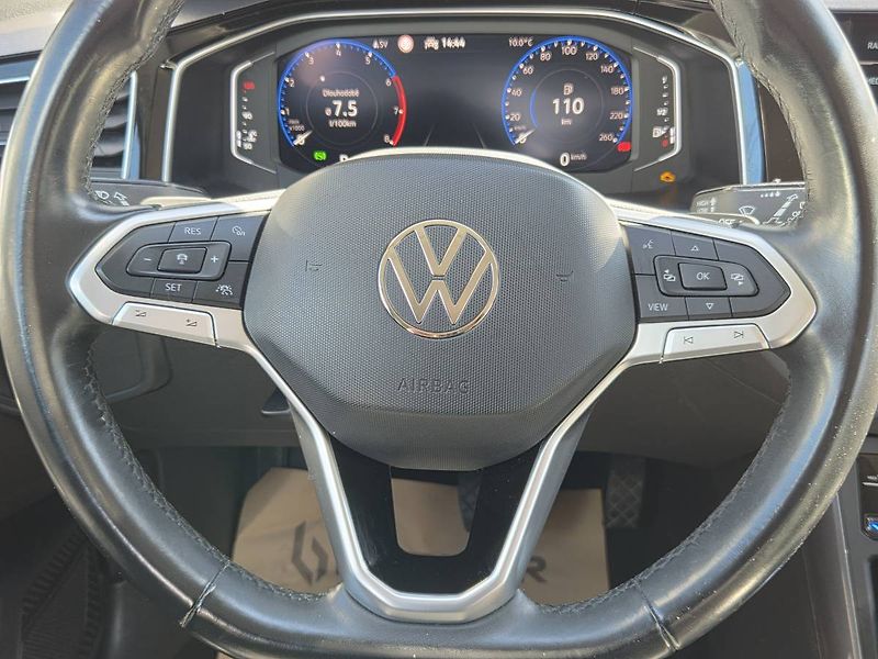 Volkswagen Taigo (2023) 1.0 TSI Style - fotka 15 z 42