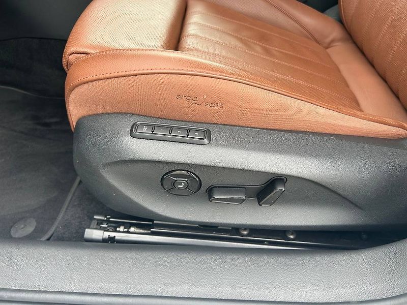 Škoda Superb L&K 7DSG 2,0TDI - fotka 7 z 28